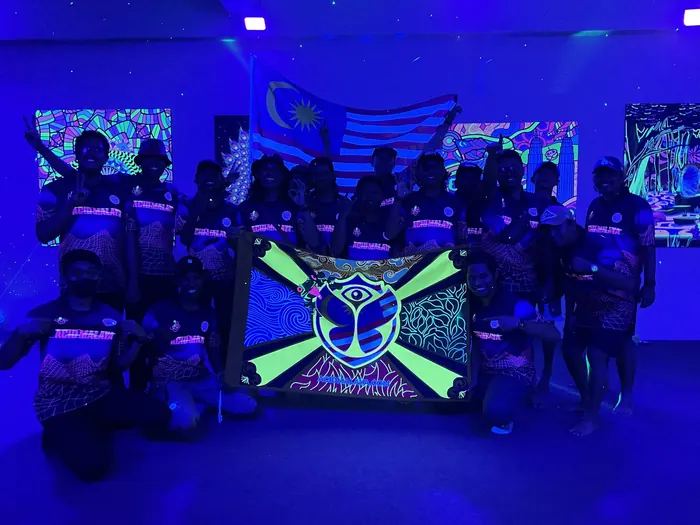 A group photo in the gallery